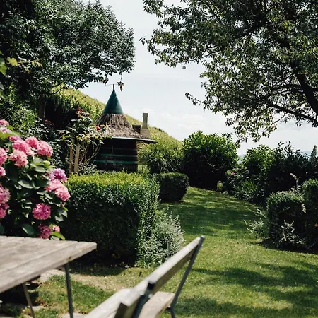农家乐 阵雨酒庄旅馆