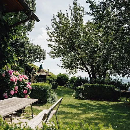 Weingut Schauer Farm stay *