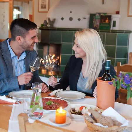 农家乐 阵雨酒庄旅馆 绍萨尔地区基策克