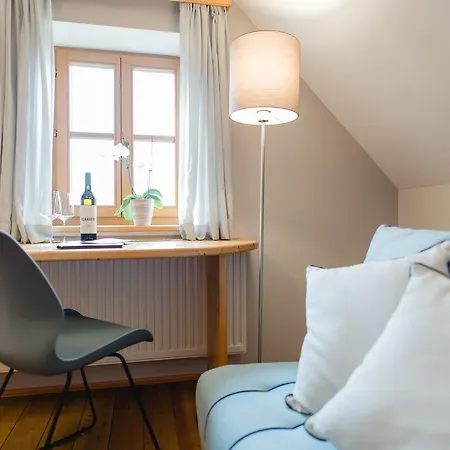 Weingut Schauer Farm stay *