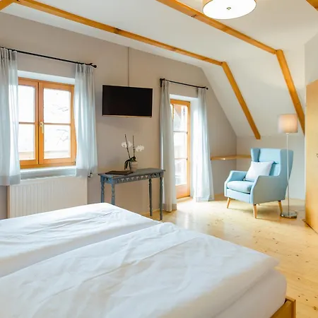 阵雨酒庄旅馆 农家乐